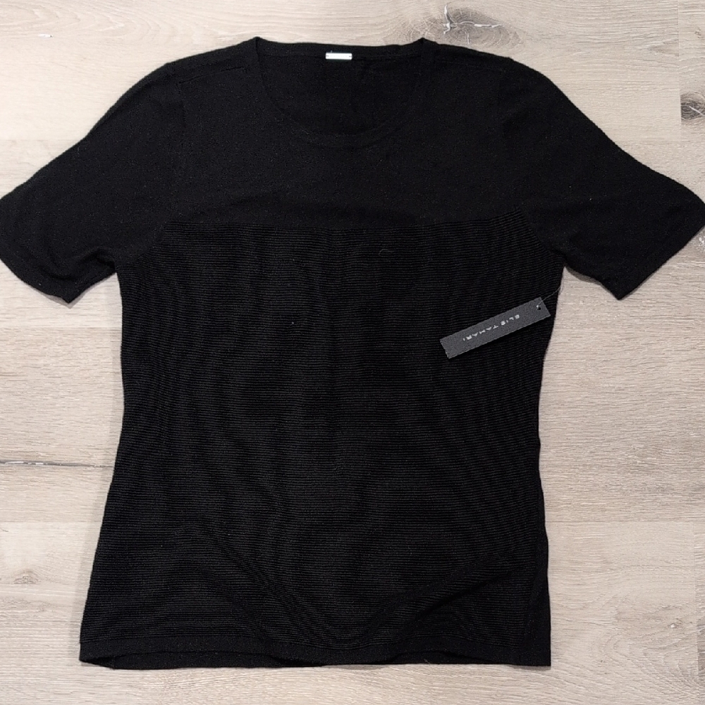 New women's Elie Tahari Black Short Sleeve Knit Top